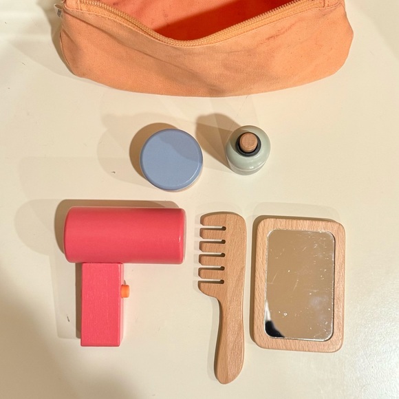 Kid’s Concept Hair Styling Play Set - Picture 2 of 6